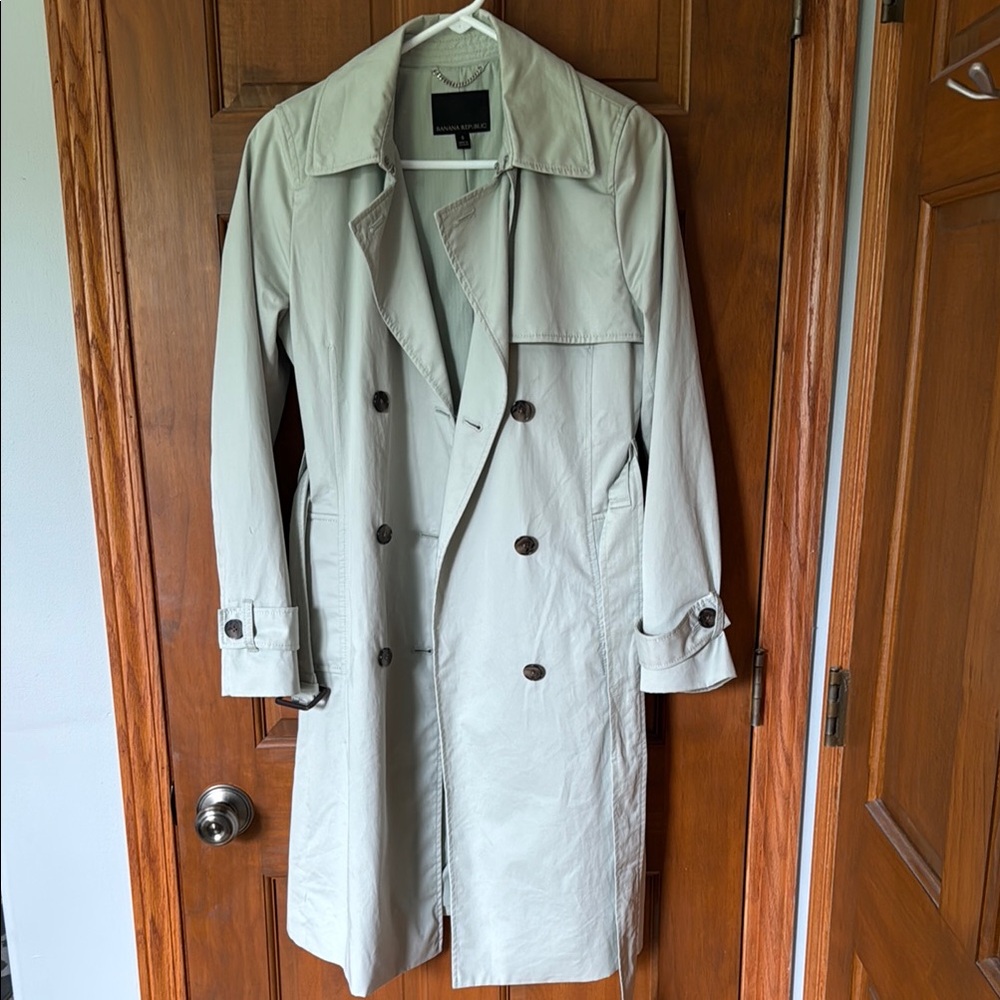 Banana Republic NWOT classic trench